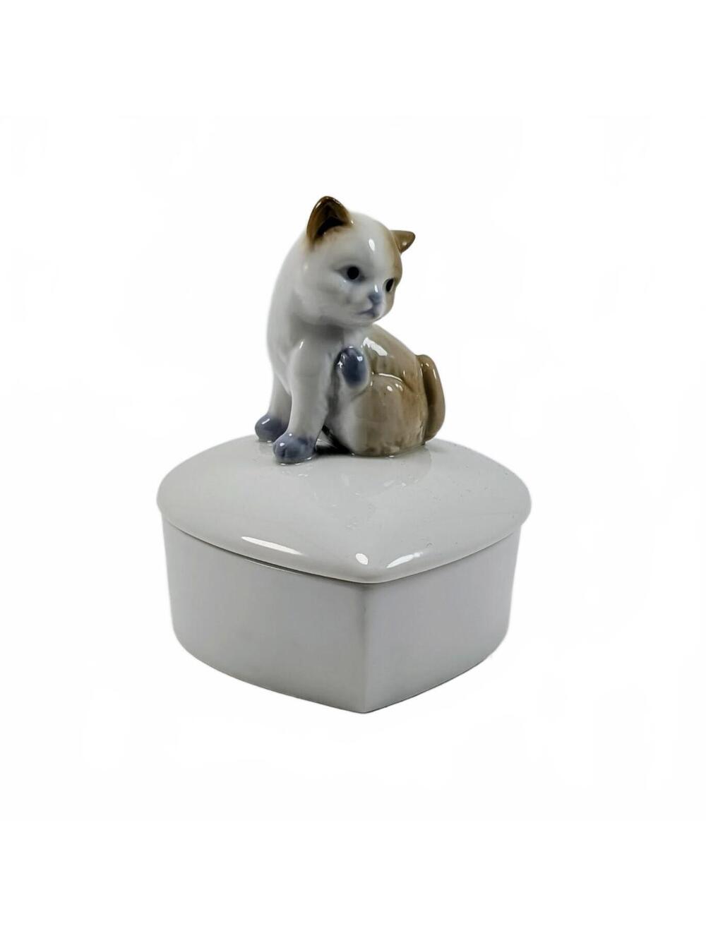Otagiri Porcelain Cat Heart Trinket Dish
